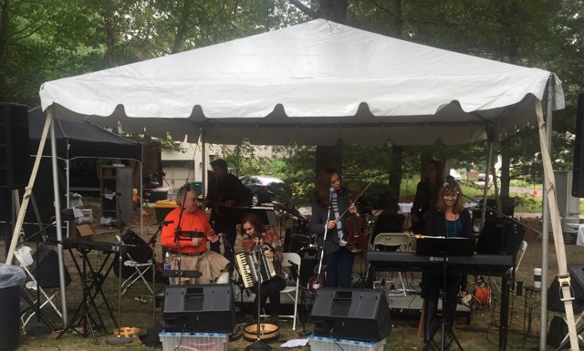The Annual Oakland City Picnic features great music from talented local musicians.